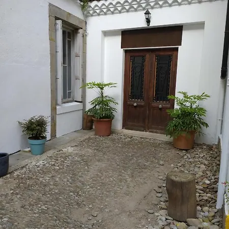 Le 9 De Cour, Caouette Oda ve Kahvaltı